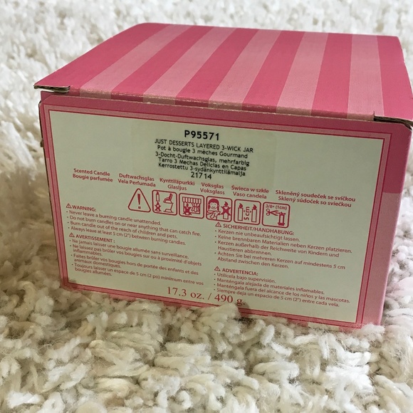 🕯✨ PARTYLITE JUST DESSERTS 3 WICK CANDLE - Picture 2 of 3